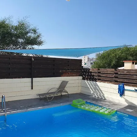 Villa Thalia Villa *